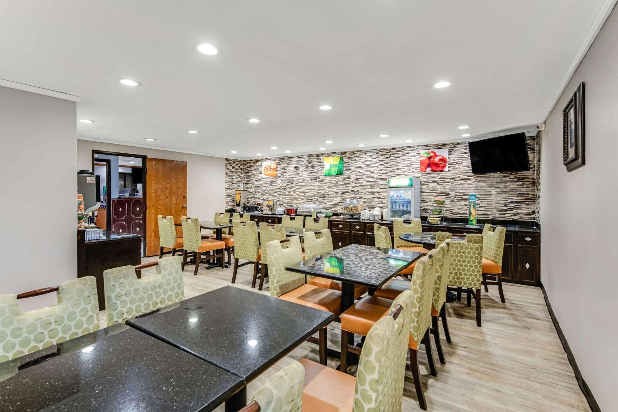 Quality Inn Merriam Kansas City Esterno foto